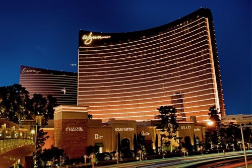 http://www.bankingdeals.com/wp-content/uploads/2009/03/wynn-hotel-encore-hotel-las-vegas-500x334.jpg